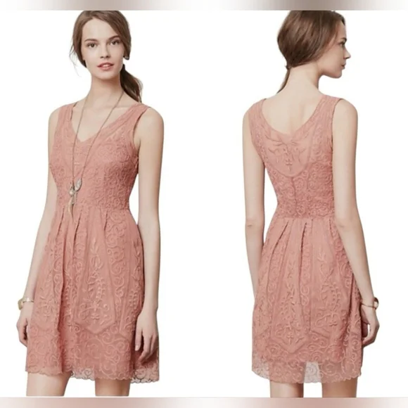 💛 46. Yoana Baraschi Size 4 Lace Dress - Picture 1 of 3